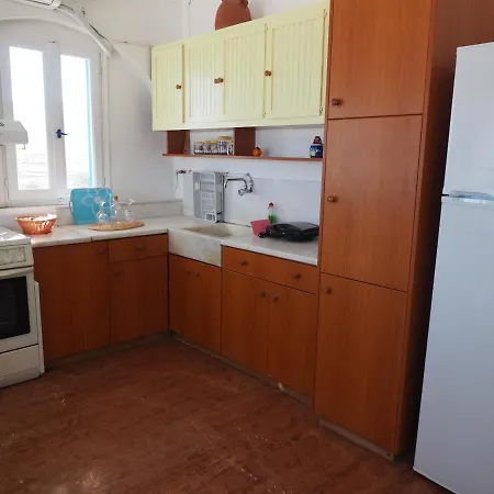 Arkas מלון דירות לוגאראס