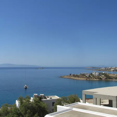 מלון דירות Arkas 4*